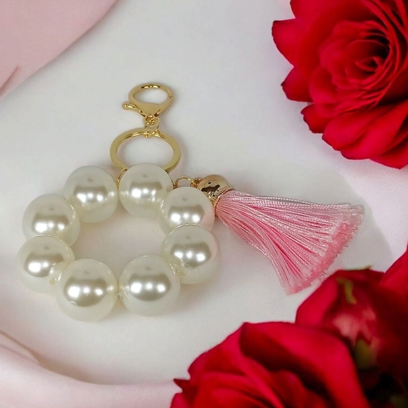 Pearl Pink Tassel Bag Charm Key Charm Purse Jewelry Coquette Girl Dollette 00s - Picture 2 of 7